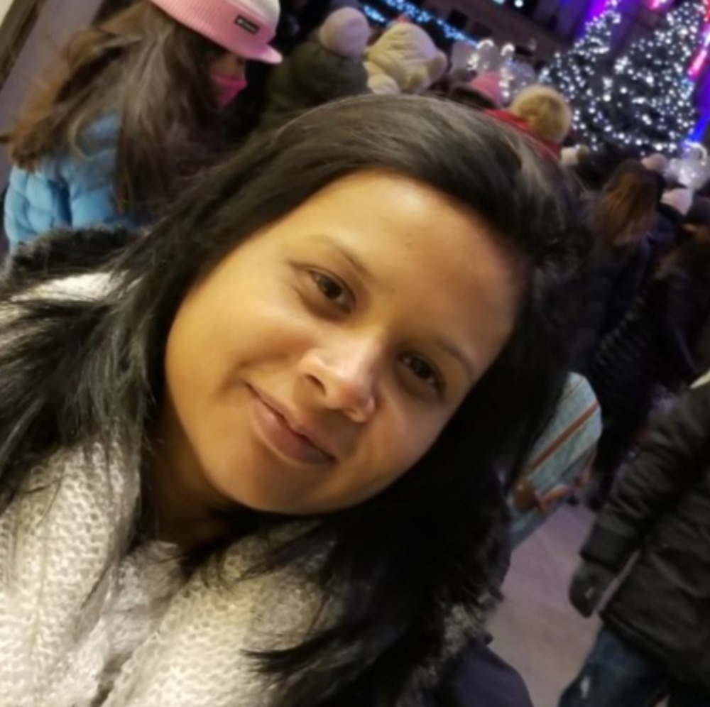 Meet your Posher, Digna